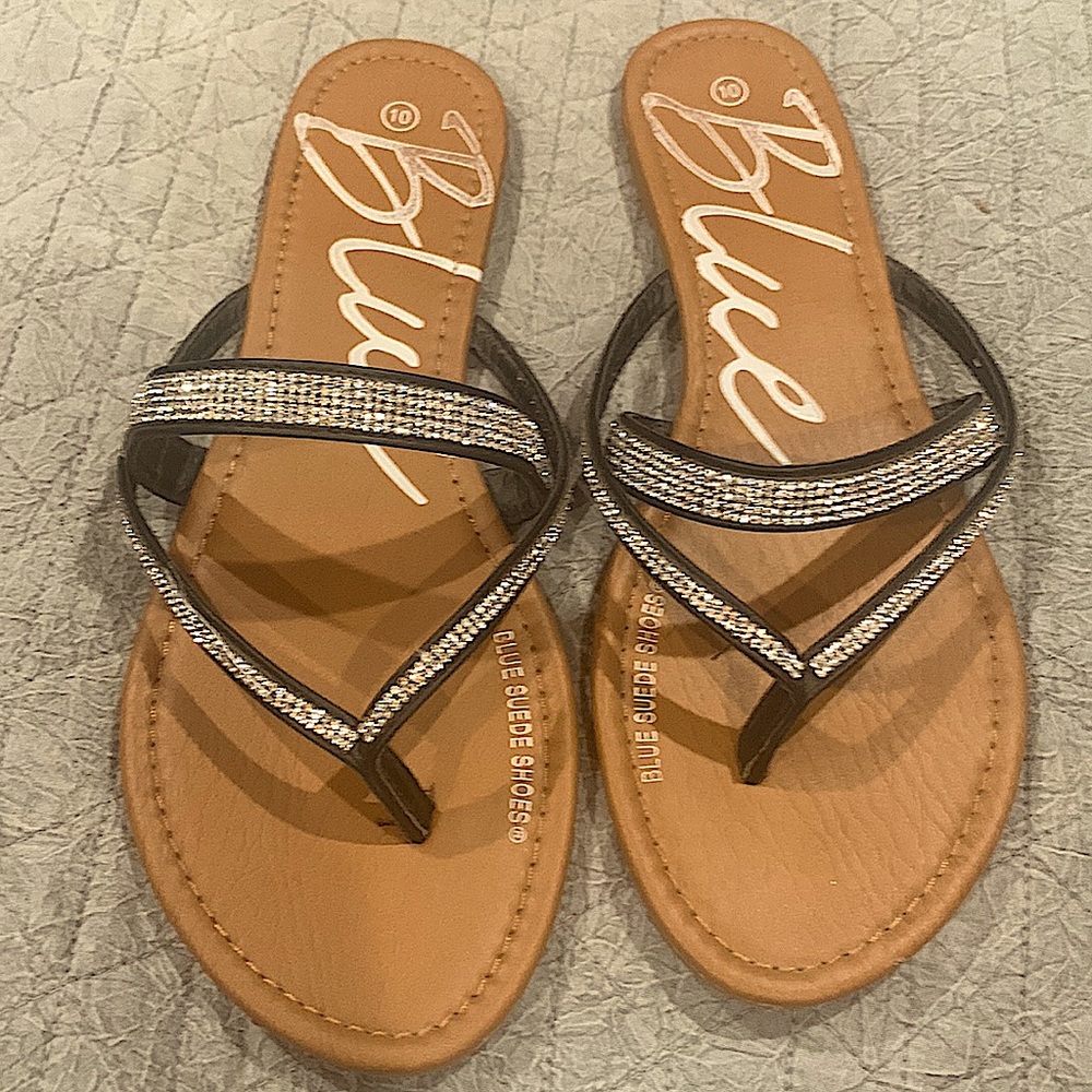 “Gently Used” Excellent Condition  - Sz 10  Rhinestone Sandals